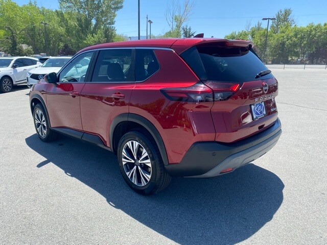 2023 Nissan Rogue SV photo 3