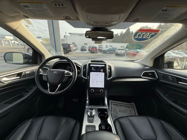 2022 Ford Edge Titanium - Photo 24