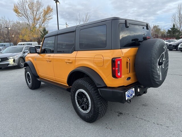 2022 Ford Bronco Outer Banks photo 3
