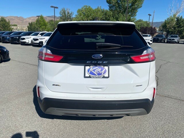 2022 Ford Edge SEL photo 4