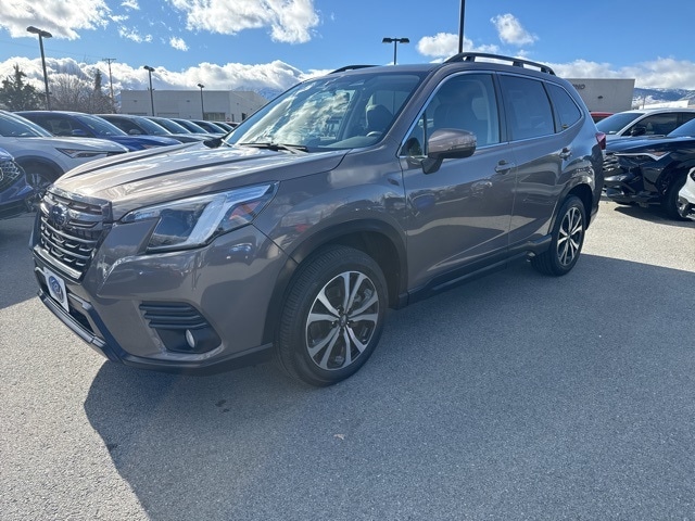 2023 Subaru Forester Limited's photo
