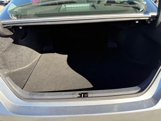 2024 Toyota Camry SE - Photo 19