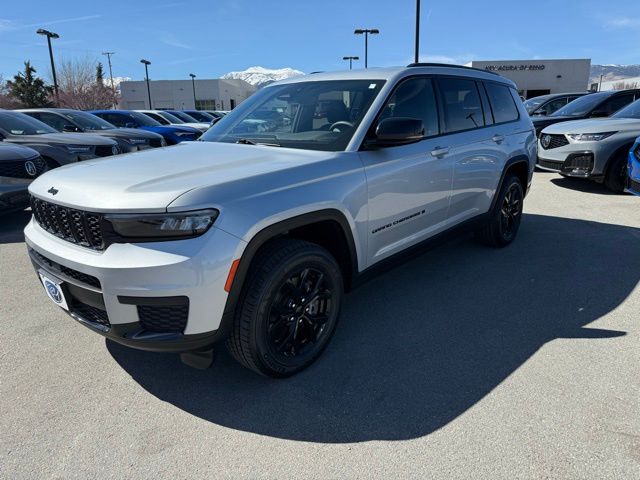 2024 Jeep Grand Cherokee L Altitude 4x4's photo