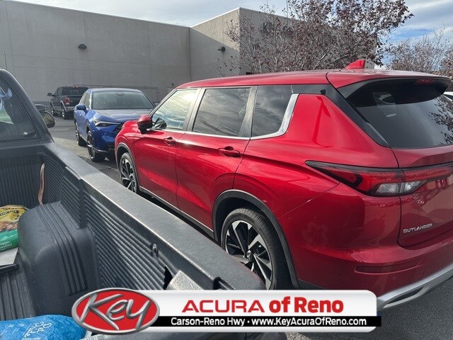 2024 Mitsubishi Outlander SE photo 4