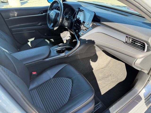 2024 Toyota Camry SE - Photo 21