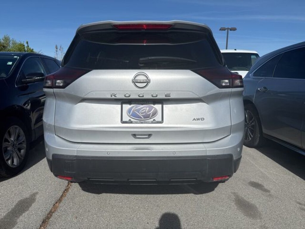 Used 2024 Nissan Rogue S SUV