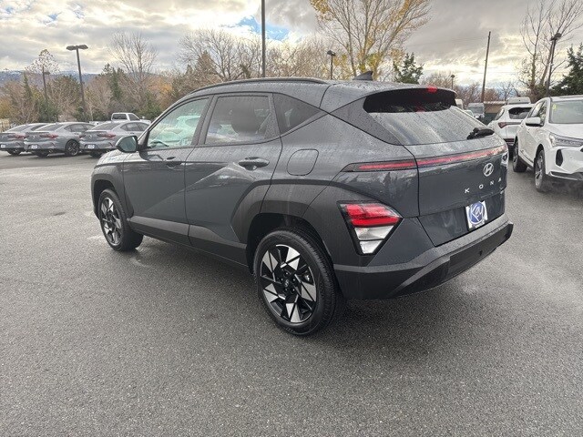 2024 Hyundai Kona SEL photo 3