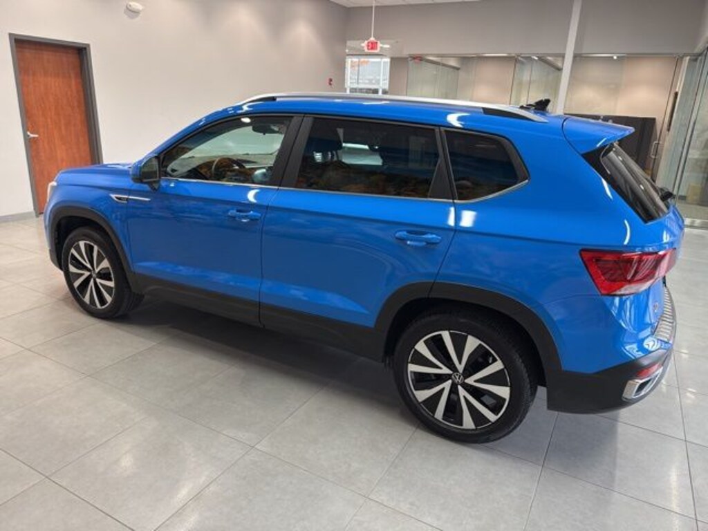 Used 2023 Volkswagen Taos 1.5T SE SUV