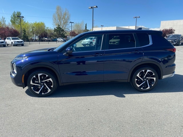 Used 2024 Mitsubishi Outlander SE with VIN JA4J4VA86RZ068560 for sale in Reno, NV