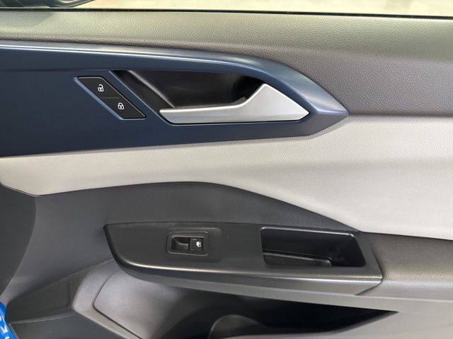 2023 Volkswagen Taos 49