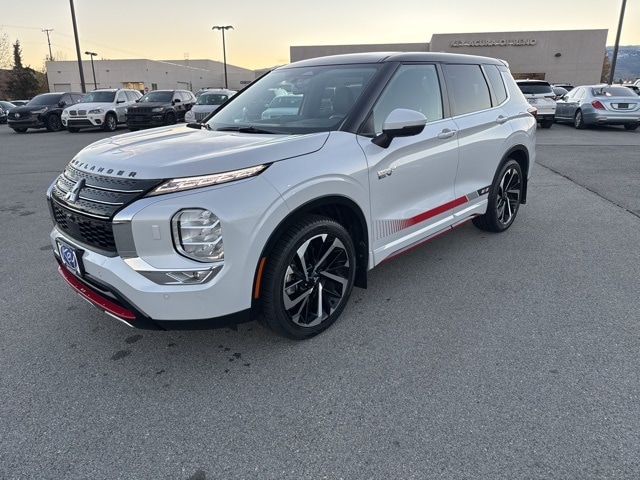 2024 Mitsubishi Outlander Plug-in Hybrid RALLIART's photo