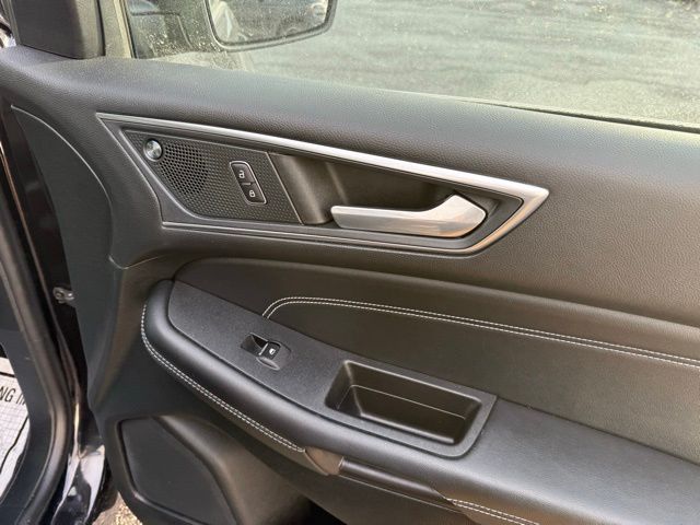 2022 Ford Edge Titanium - Photo 27
