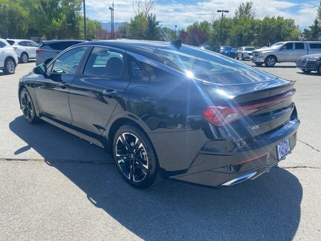 2024 Kia K5 GT-Line photo 3