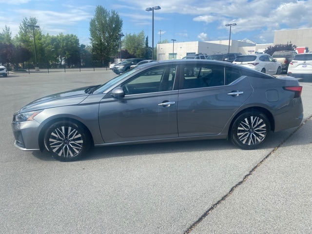 Used 2023 Nissan Altima SV with VIN 1N4BL4DV6PN352824 for sale in Reno, NV
