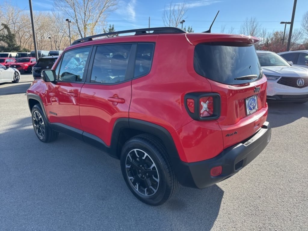 Used 2023 Jeep Renegade Latitude SUV