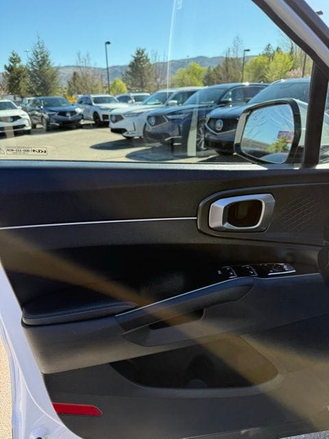 2023 Kia Sorento 13