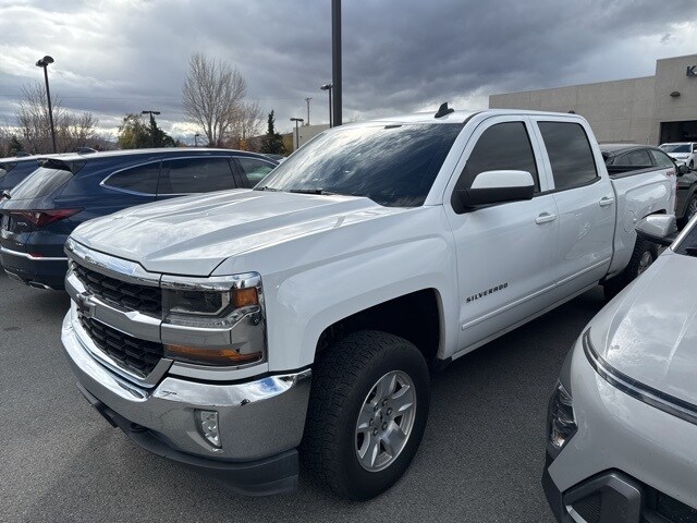 2018 Chevrolet Silverado 1500 LT photo 3