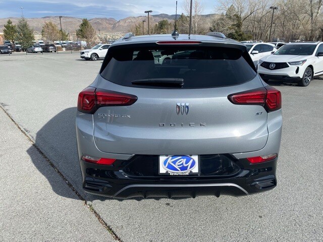 2024 Buick Encore GX Sport Touring photo 4
