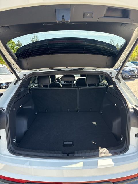 2025 Volkswagen Atlas Cross Sport SE w/Tech - Photo 23