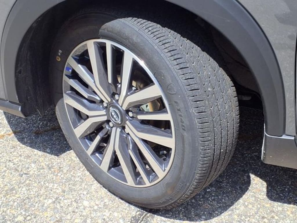 Used 2024 Nissan Kicks SV SUV