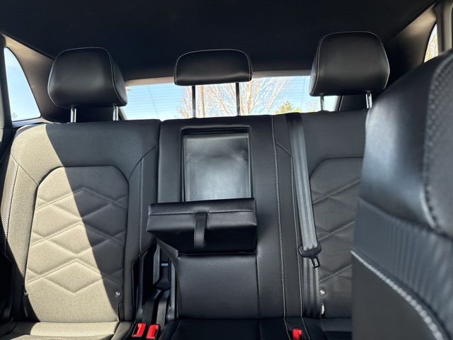 2025 Volkswagen Atlas Cross Sport SE w/Tech - Photo 42