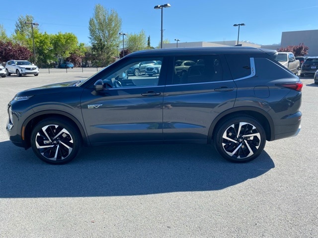 Used 2024 Mitsubishi Outlander Plug-in Hybrid SEL with VIN JA4T5WA95RZ064438 for sale in Reno, NV
