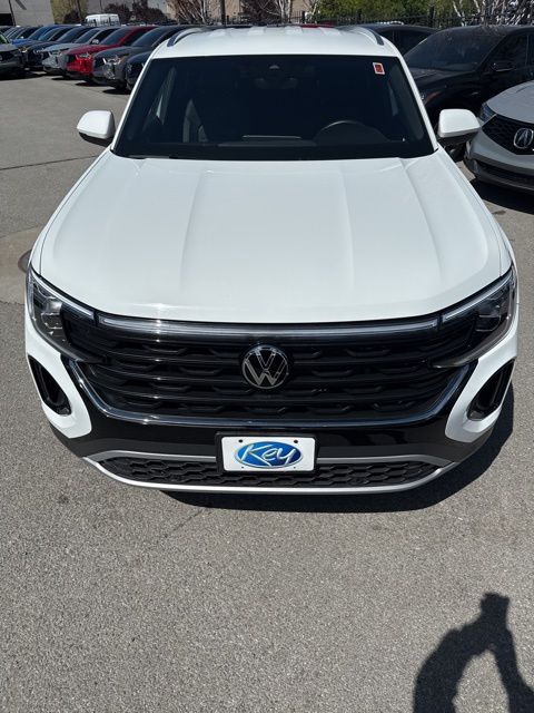 2025 Volkswagen Atlas Cross Sport SE w/Tech - Photo 9