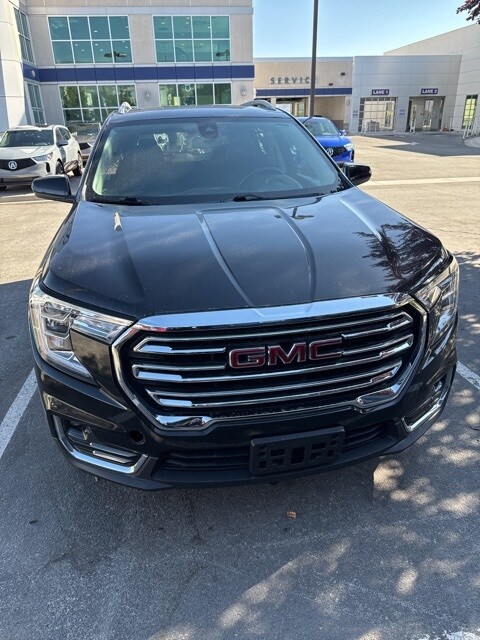 2023 Gmc Terrain SLT photo 2