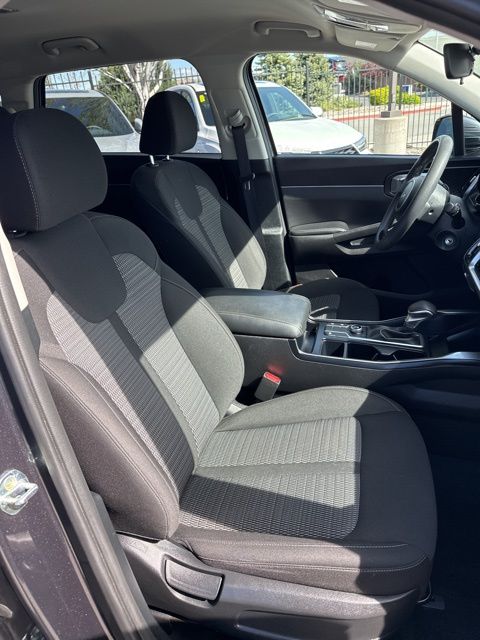 2022 Kia Sorento 28