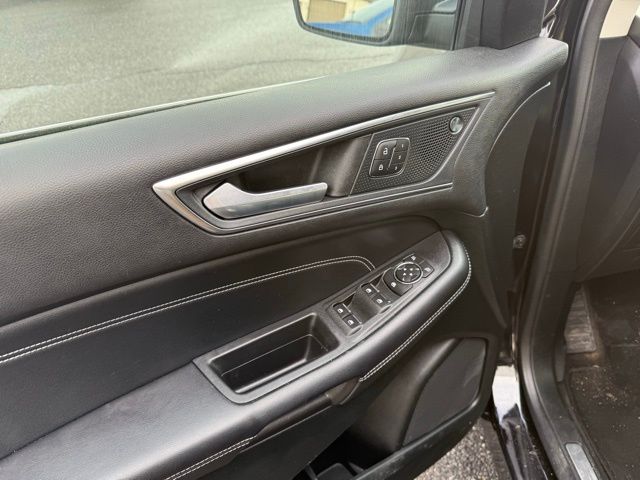 2022 Ford Edge Titanium - Photo 11