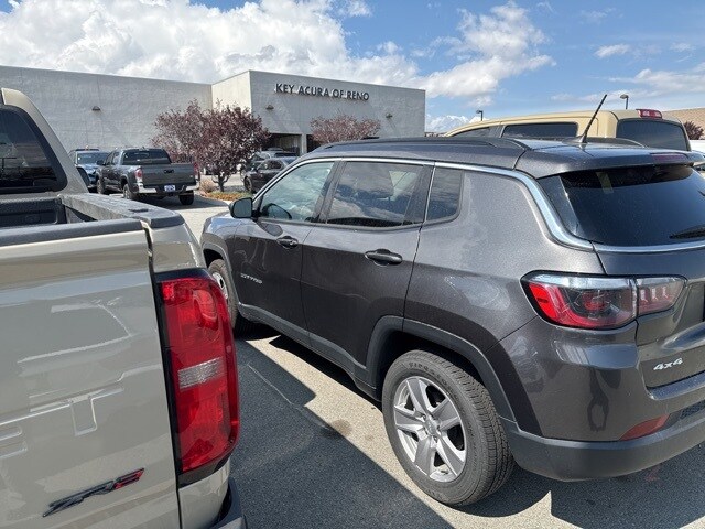 2022 Jeep Compass Latitude photo 2