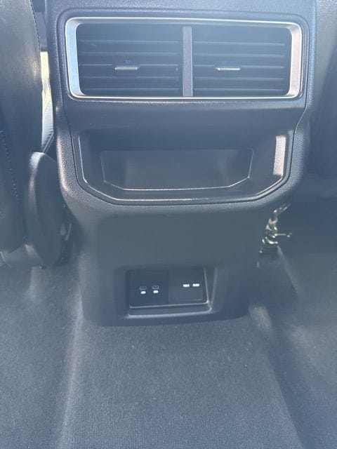 2025 Volkswagen Atlas Cross Sport SE w/Tech - Photo 18