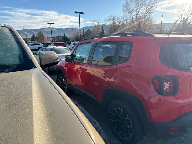 2023 Jeep Renegade Latitude photo 2