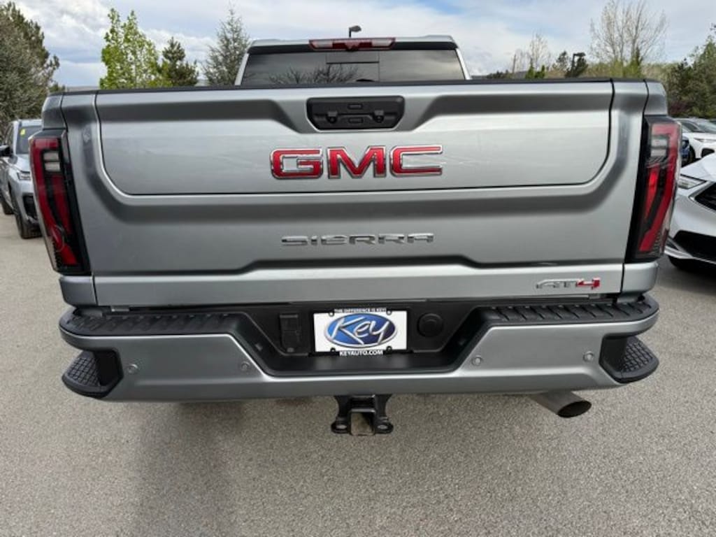 Used 2025 GMC Sierra 2500 HD AT4 Truck Crew Cab