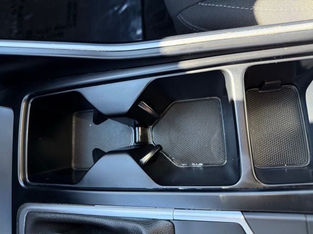 2023 Kia Sorento 38