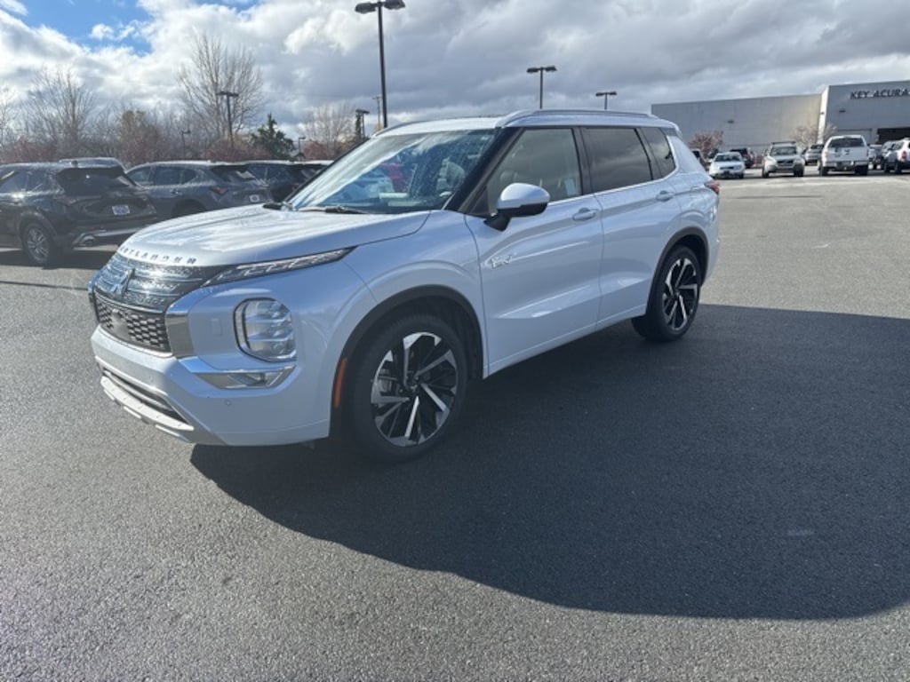 Used 2024 Mitsubishi Outlander PHEV SEL SUV