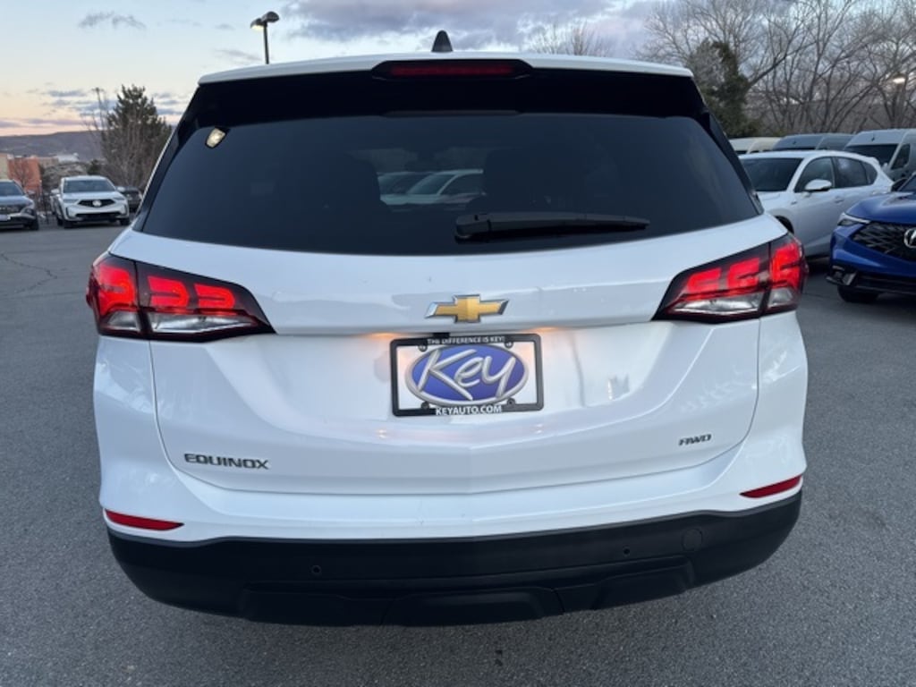 Used 2024 Chevrolet Equinox LS w/1FL SUV