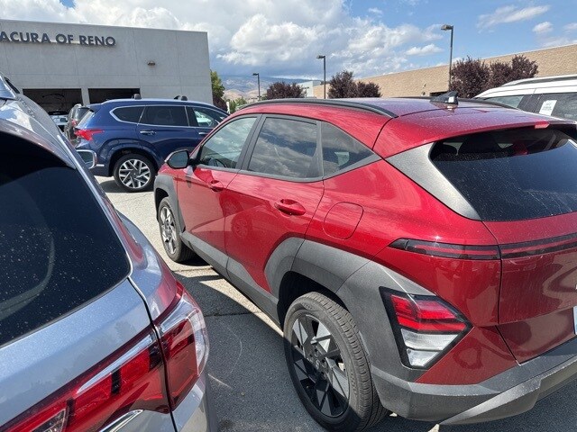 2024 Hyundai Kona SEL photo 4