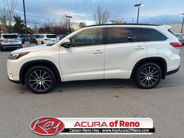 2018 Toyota Highlander SE XLE photo 2