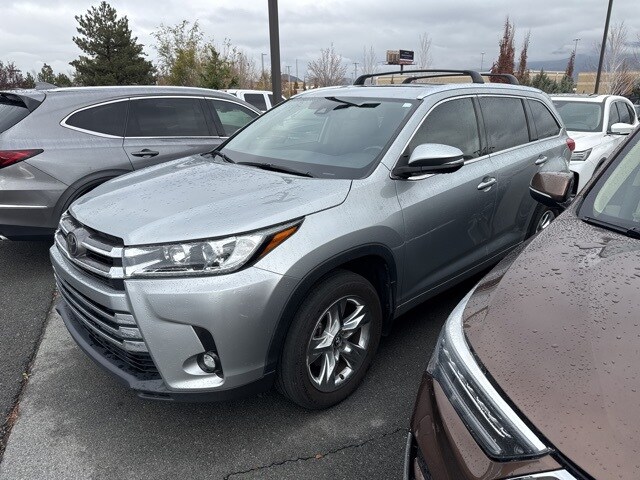 2019 Toyota Highlander Limited photo 2
