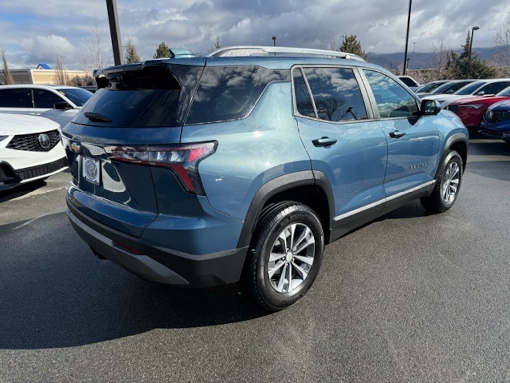 Used 2025 Chevrolet Equinox LT SUV