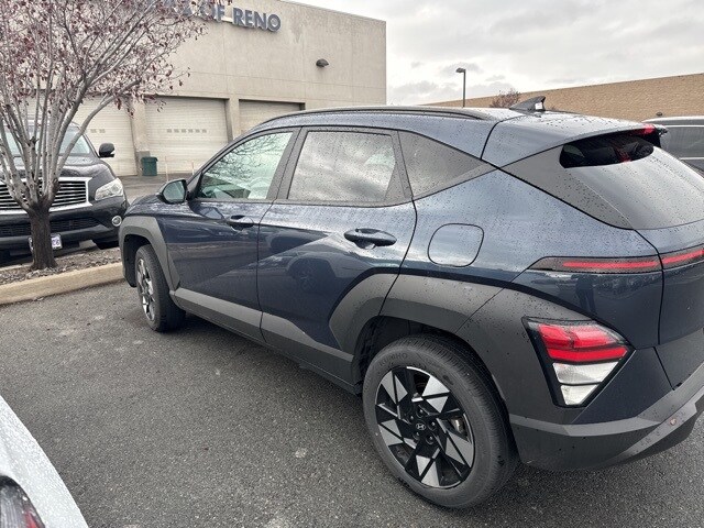 2025 Hyundai Kona SEL photo 3