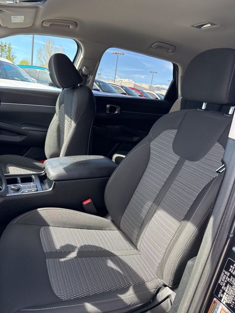 2022 Kia Sorento 13
