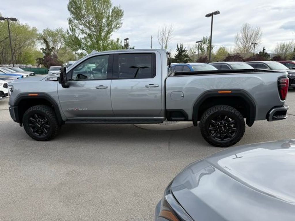 Used 2025 GMC Sierra 2500 HD AT4 Truck Crew Cab
