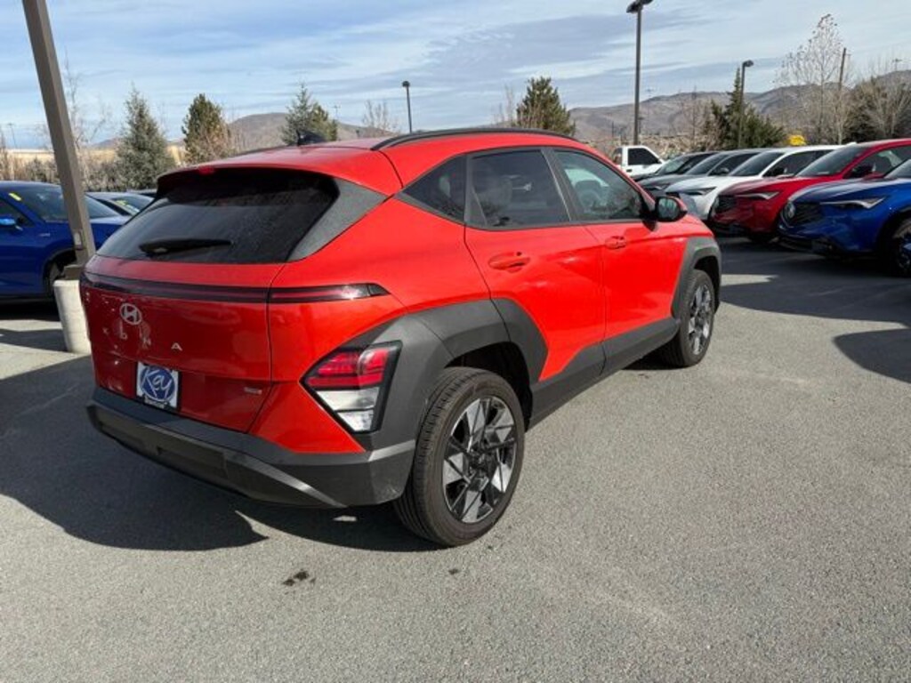 Used 2024 Hyundai Kona SEL SUV