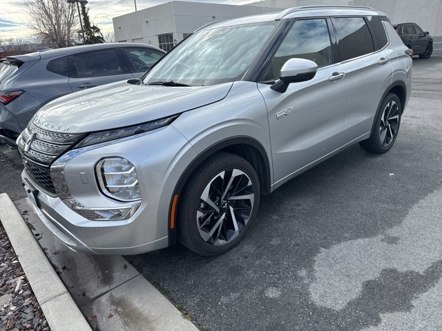 2024 Mitsubishi Outlander Plug-in Hybrid