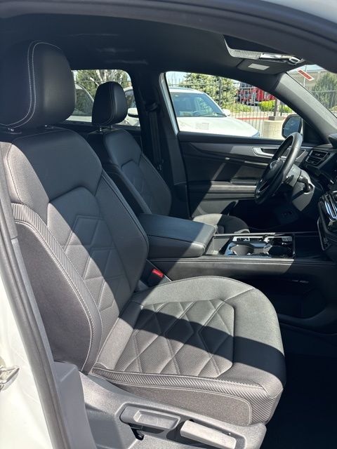 2025 Volkswagen Atlas Cross Sport SE w/Tech - Photo 25