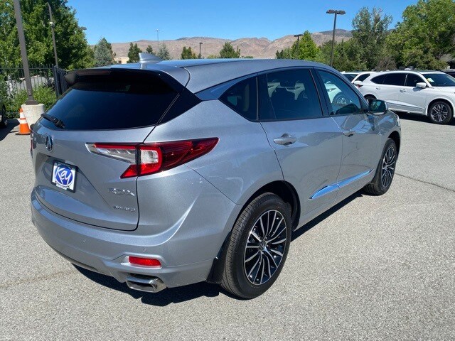 2025 Acura RDX Advance photo 3