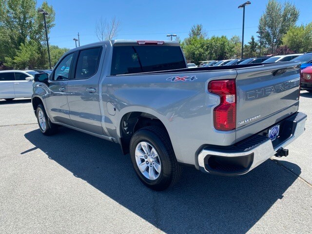2025 Chevrolet Silverado 1500 photo 3