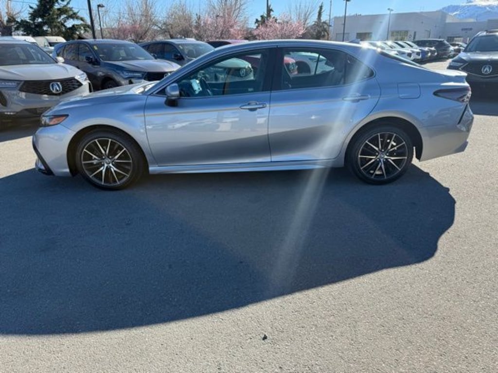 Used 2024 Toyota Camry SE Sedan